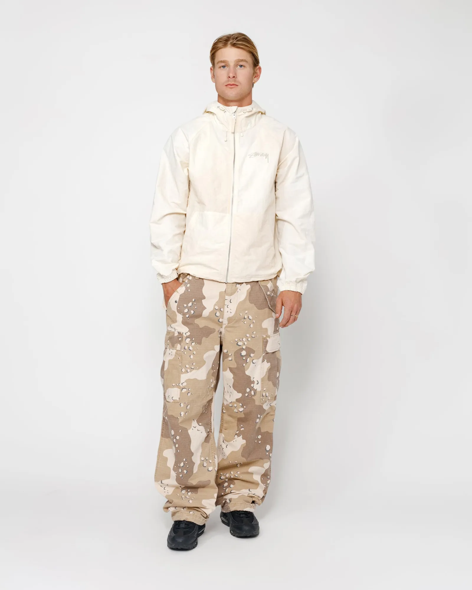 Outerwear>Stüssy BEACH SHELL WAVE DYE Bone