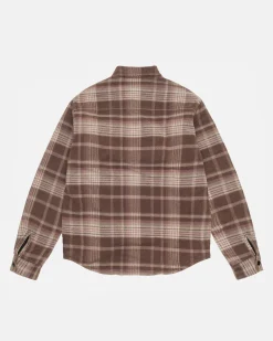 Shirts|Outerwear><noscript><img width=