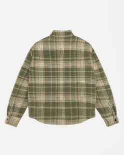 Shirts|Outerwear><noscript><img width=