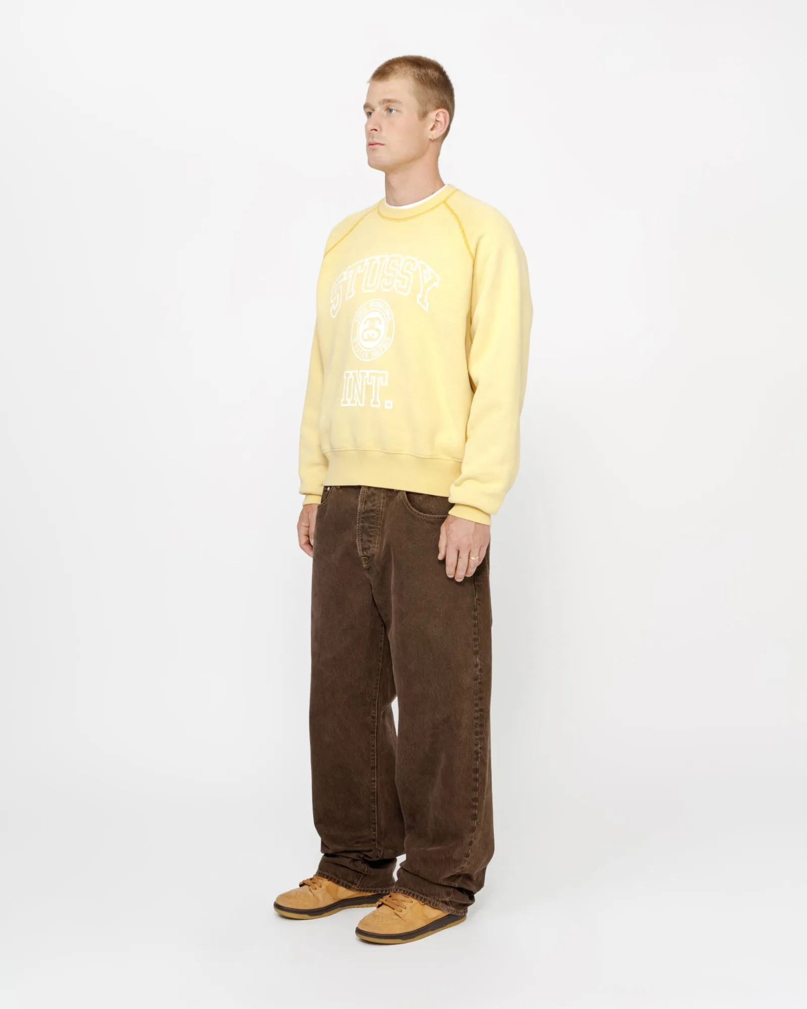 Crews>Stüssy OVERLOCK VARSITY RAGLAN CREW Honey