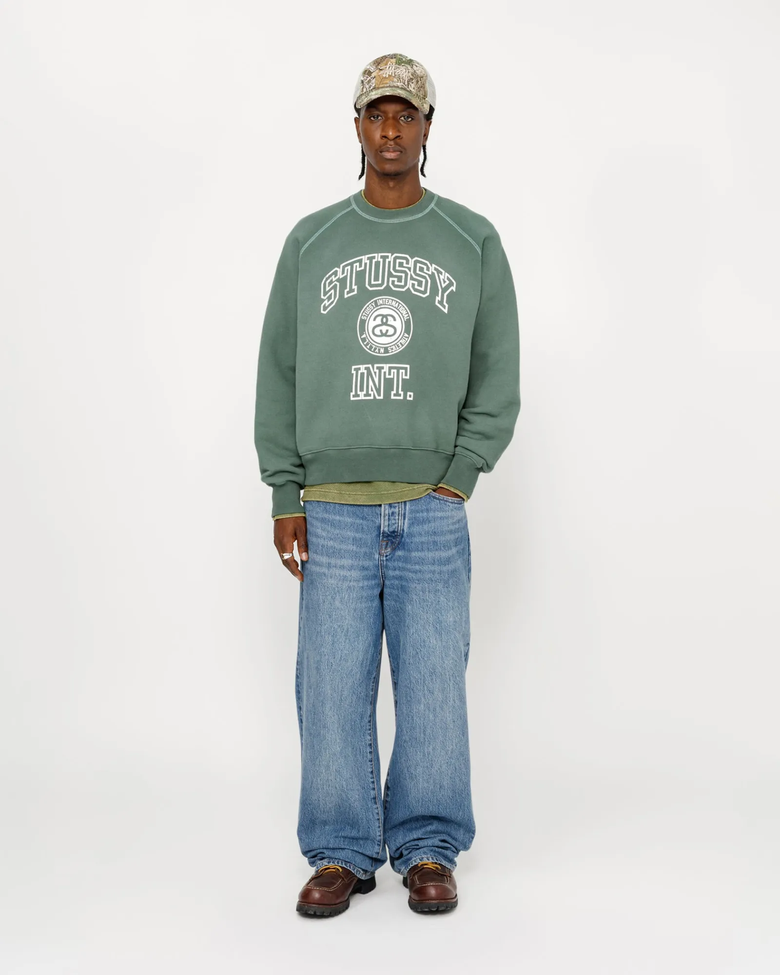 Crews>Stüssy OVERLOCK VARSITY RAGLAN CREW Pine