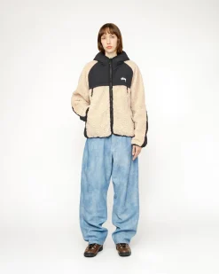 Outerwear><noscript><img width=
