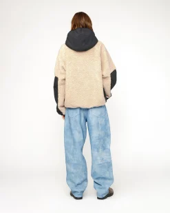 Outerwear><noscript><img width=