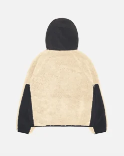 Outerwear><noscript><img width=