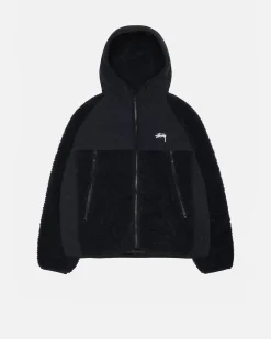 Outerwear><noscript><img width=